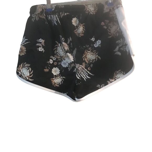 Forever 21 short shorts floral black brown and white size small - Picture 8 of 8